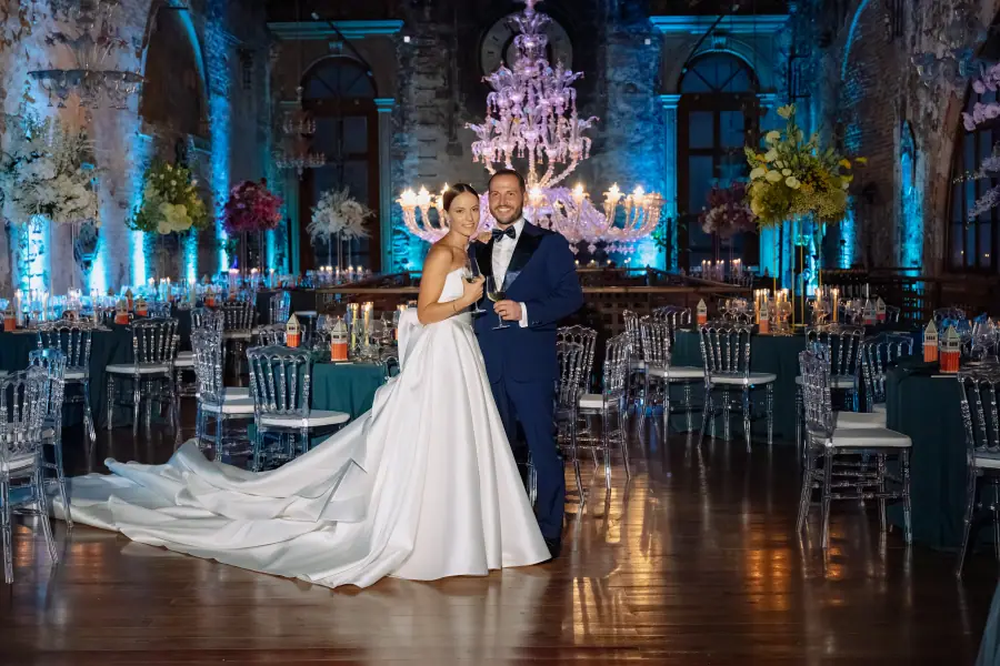 Sposa fotografata da Profili di Marco Biasini