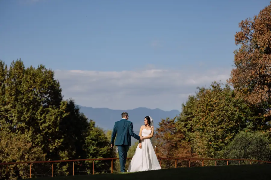 Sposa in un momento editoriale prima del matrimonio